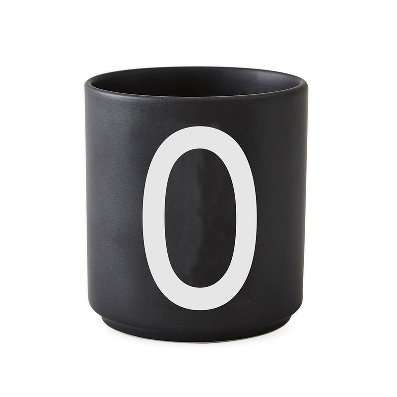 Design Letters - AJ Porzellan Becher A-Z | O / schwarz