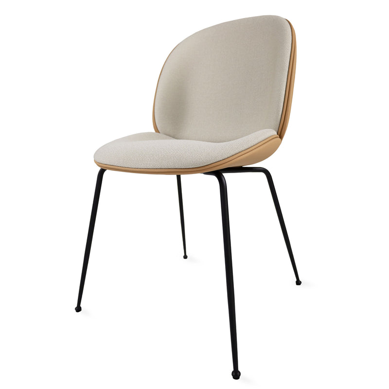 Gubi - Beetle Dining Chair (gepolstert) | Leder Valencia cashmere (Exclusive Edtion) / Vollpolsterung / Conic Base
