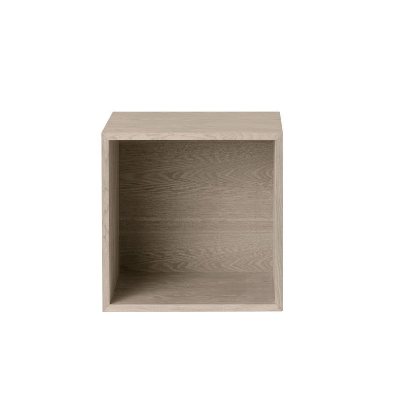 Muuto - Stacked Regalsystem mit Rückwand | medium / Eiche