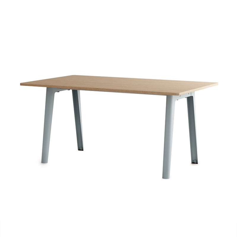 TipToe - NEW MODERN Esstisch | Eiche / 95 x 160 cm / blassblau
