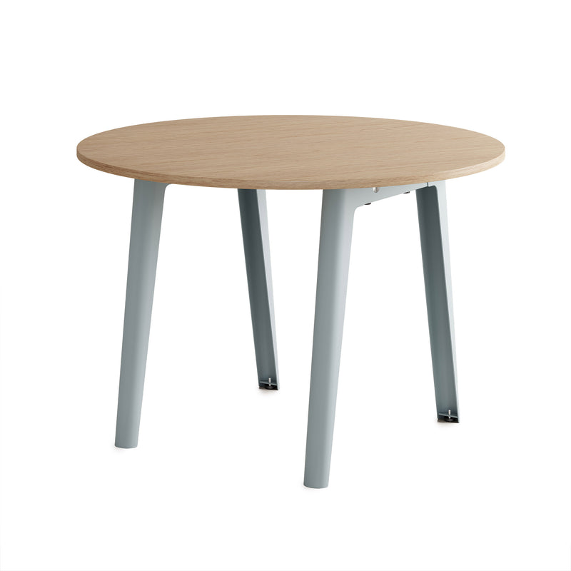 TipToe - NEW MODERN Esstisch rund | Eiche / blassblau