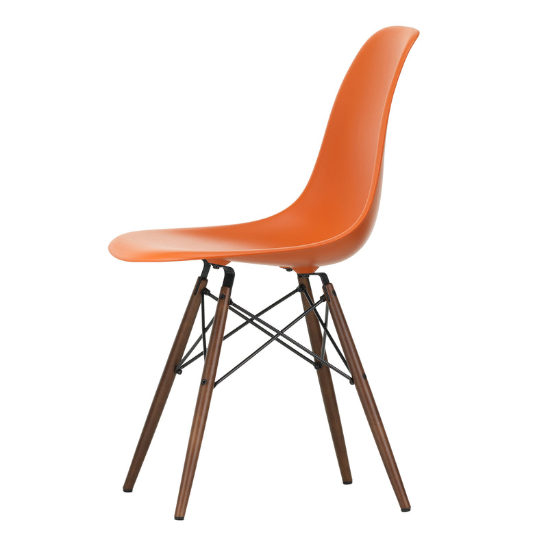 Vitra - Eames Plastic Side Chair DSW RE | rostorange RE / Ahorn dunkel
