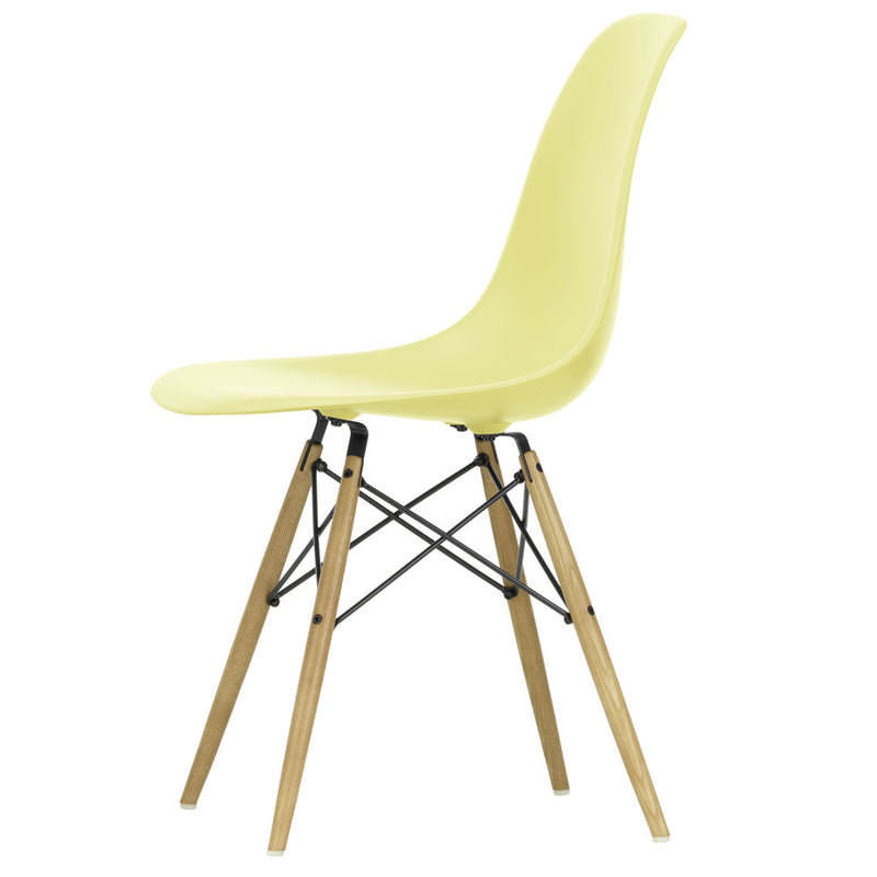 Vitra - Eames Plastic Side Chair DSW RE | citron RE / Esche honigfarben