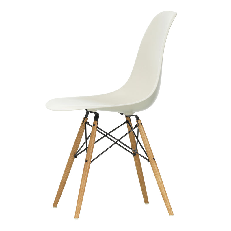 Vitra - Eames Plastic Side Chair DSW RE | kieselstein RE / Esche honigfarben