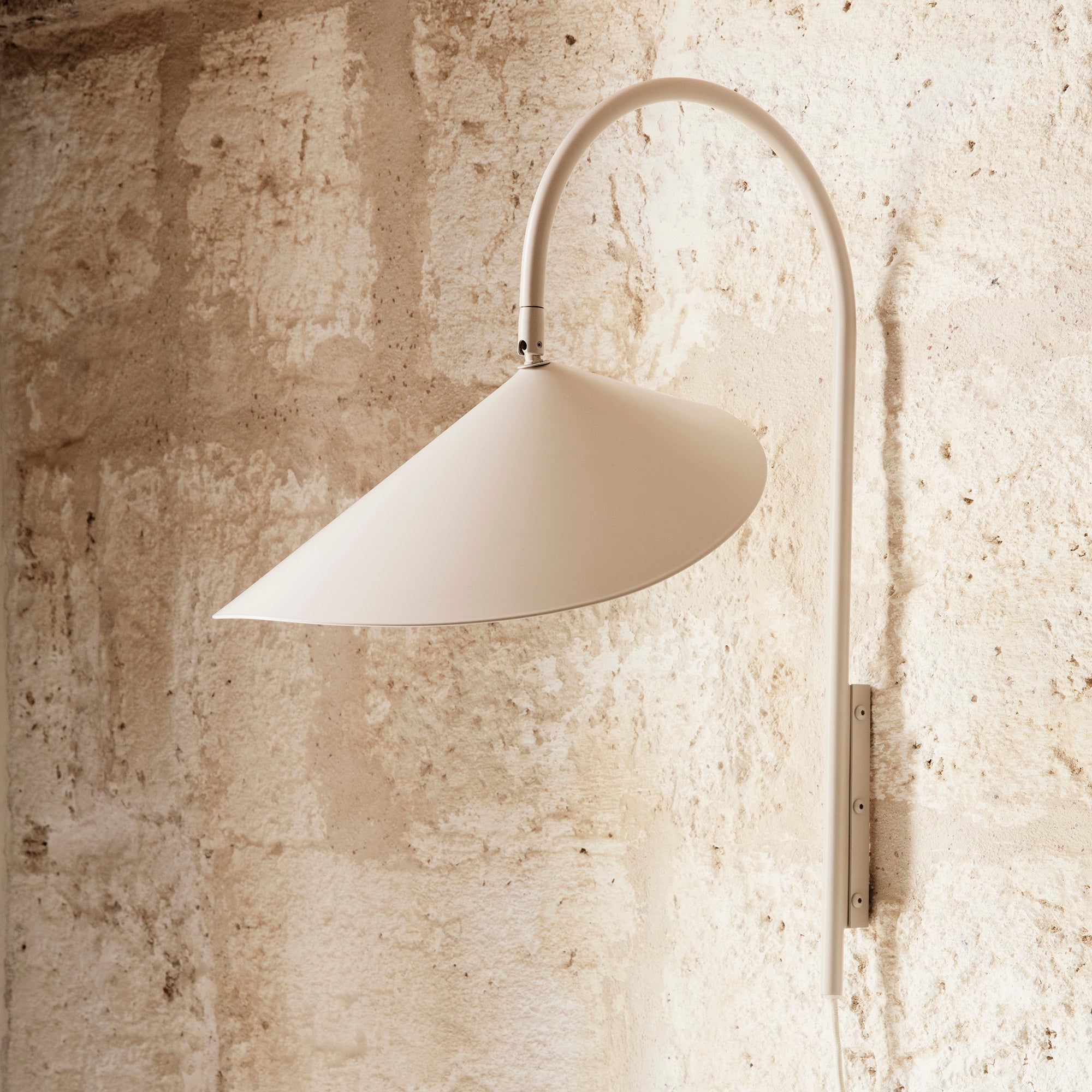 Ferm Living - Arum Swivel Wandleuchte | cashmere