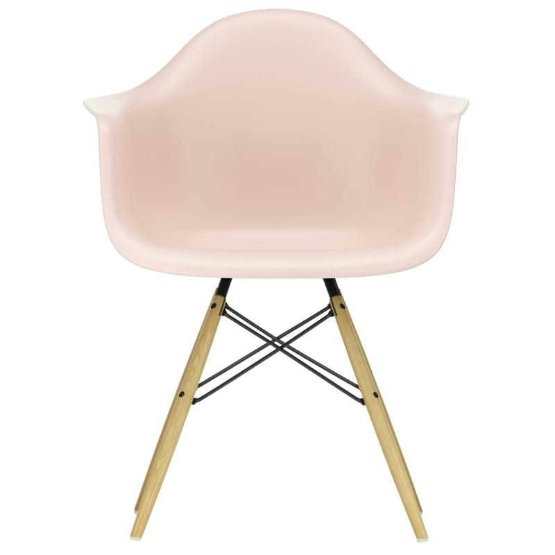 Vitra - Eames Plastic Armchair DAW RE | zartrosé RE / Esche honigfarben