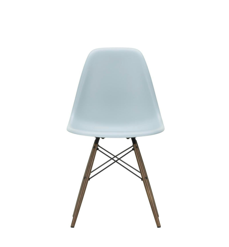 Vitra - Eames Plastic Side Chair DSW RE | eisgrau RE / Ahorn dunkel 