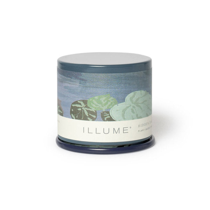 Bloomingville - ILLUME Demi Vanity Tin Duftkerze | Hidden Lake