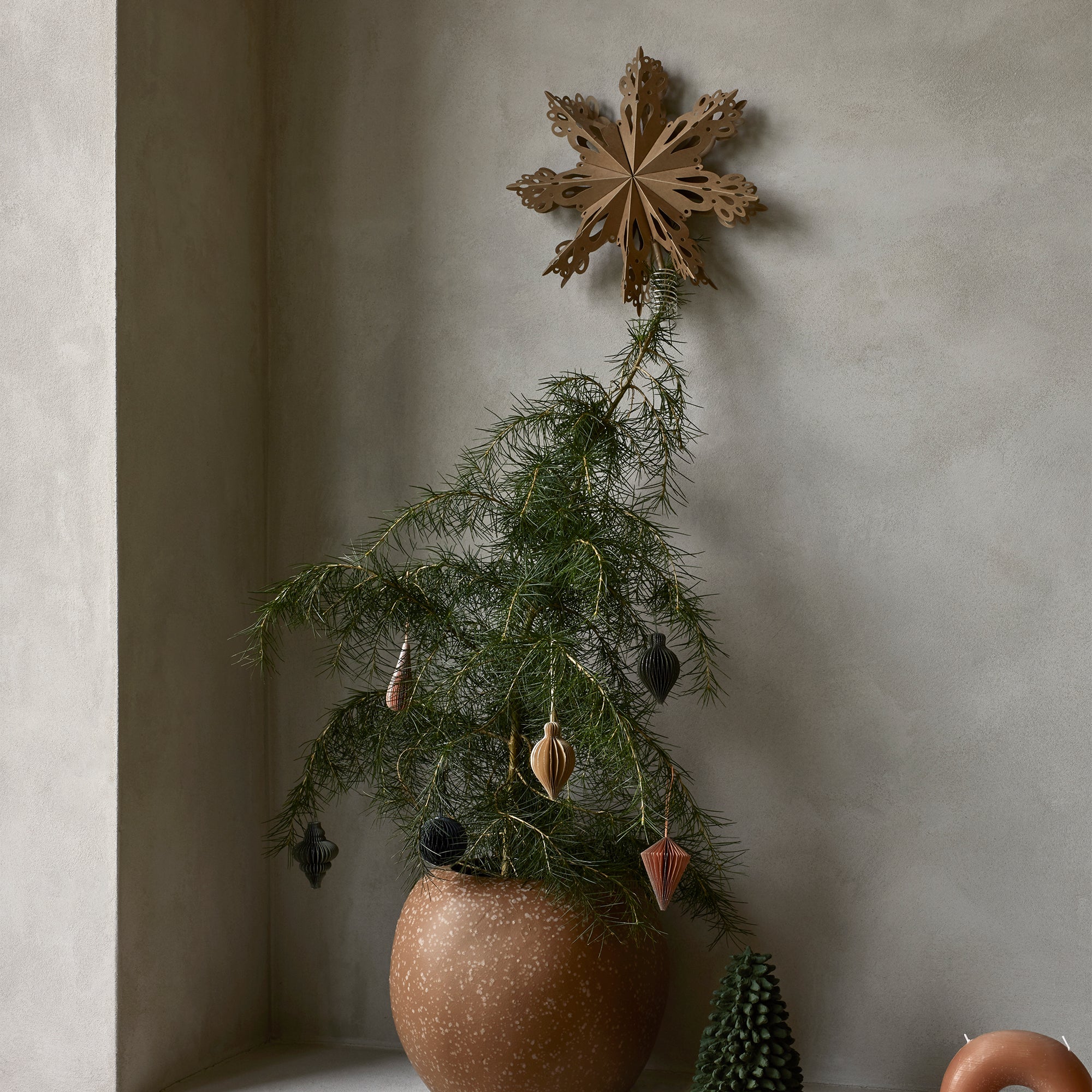 Broste Copenhagen - Christmas Star Christbaumspitze | braun natur
