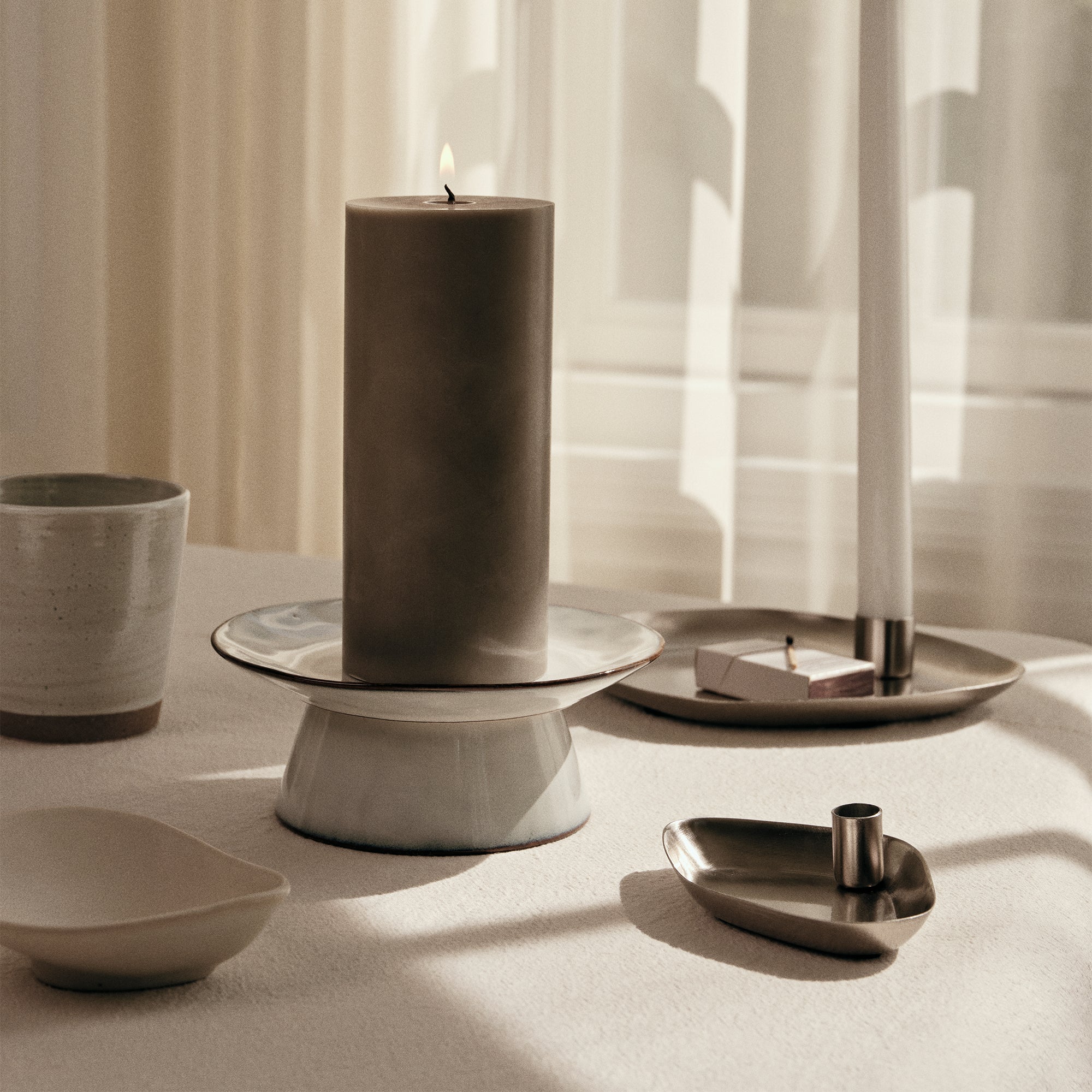 Broste Copenhagen - Nordic Sand Tortenplatte | Ø 14,5 x 6 cm