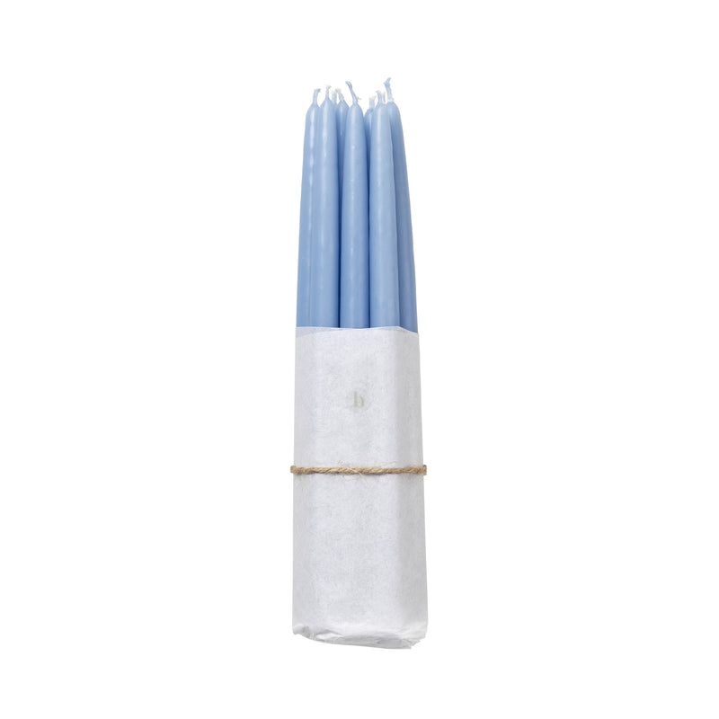Broste Copenhagen - Tapers getauchte Spitzkerze | plein air light blue