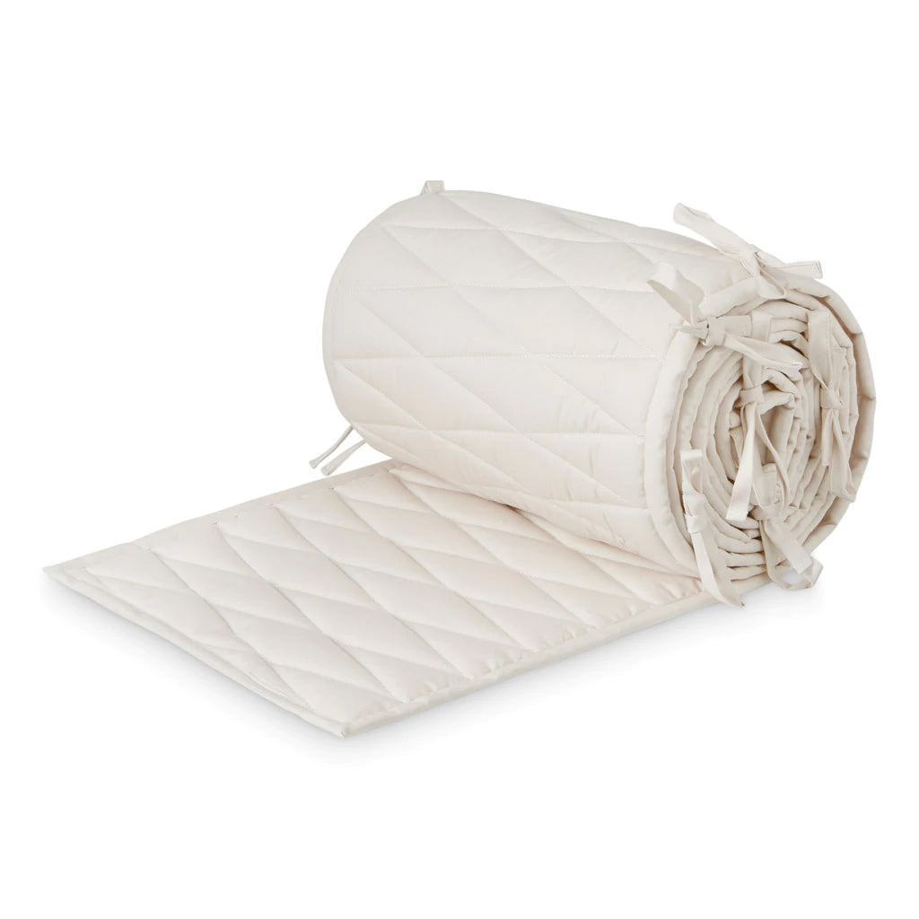 Cam Cam Copenhagen - Bettumrandung mit Harlequin-Stickerei | 