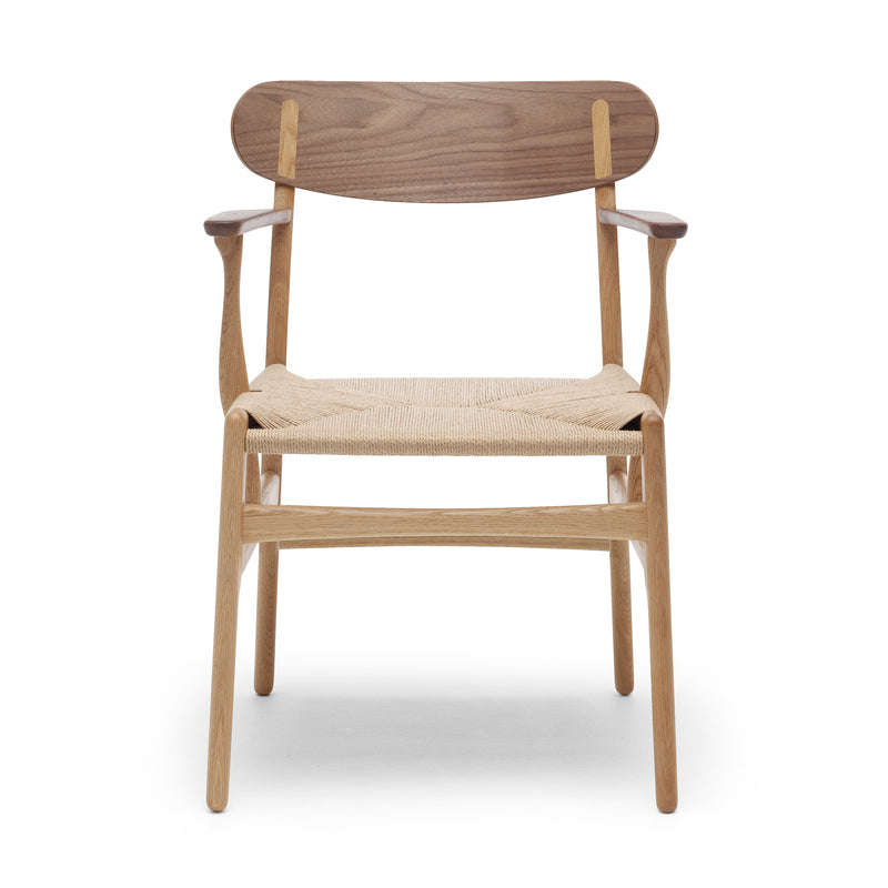 Carl Hansen - CH26 Armlehnenstuhl | Eiche geölt/Walnuss geölt/Naturgeflecht