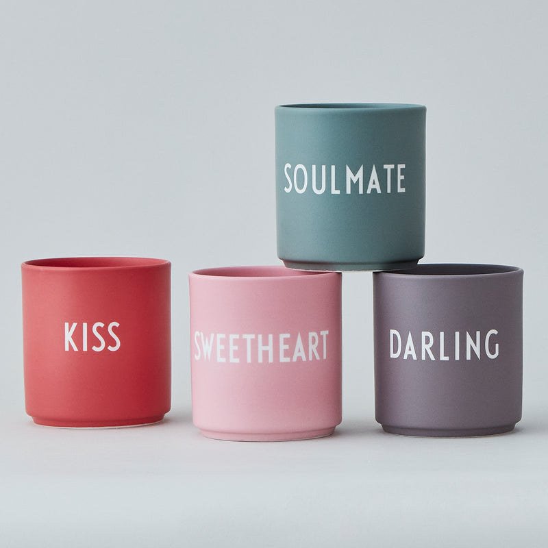 Design Letters - AJ Favourite Porzellan Becher