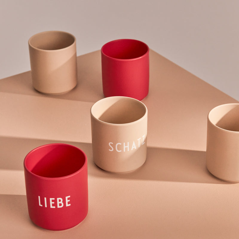 Design Letters - AJ Favourite Porzellan Becher