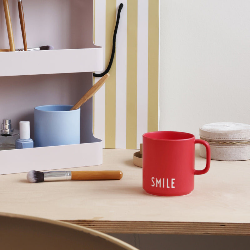 Design Letters - AJ Favourite Porzellan Becher mit Henkel