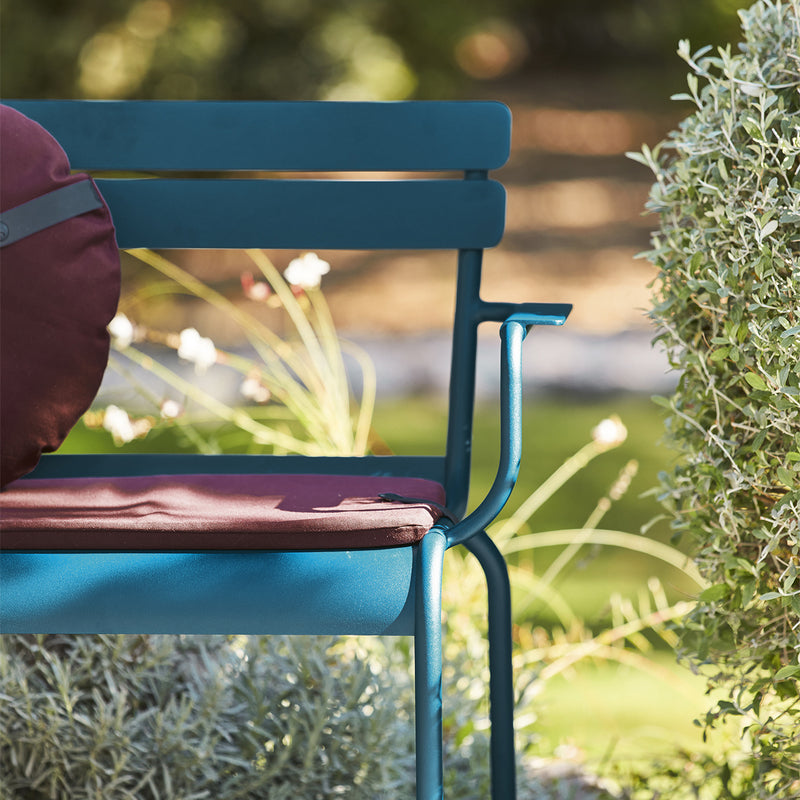 Fermob - Luxembourg Gartenbank mit Armlehne