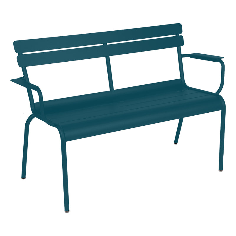 Fermob - Luxembourg Gartenbank mit Armlehne | acapulcoblau