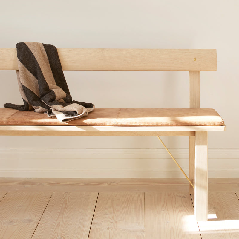 Form &amp; Refine - Position Sitzbank 155