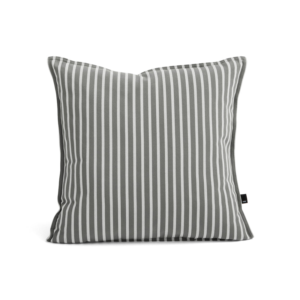 HAY - Terrazza Outdoor Kissen | 50 x 50 cm / grey bold stripe