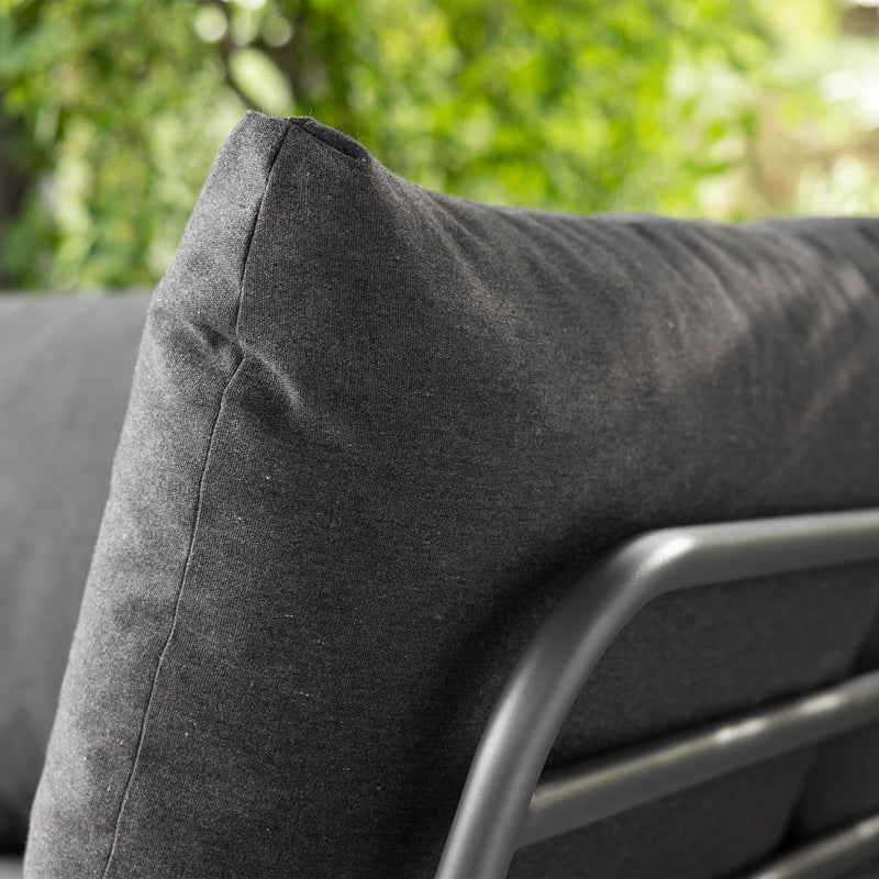 HOUE - Level 2 Chaise Longue