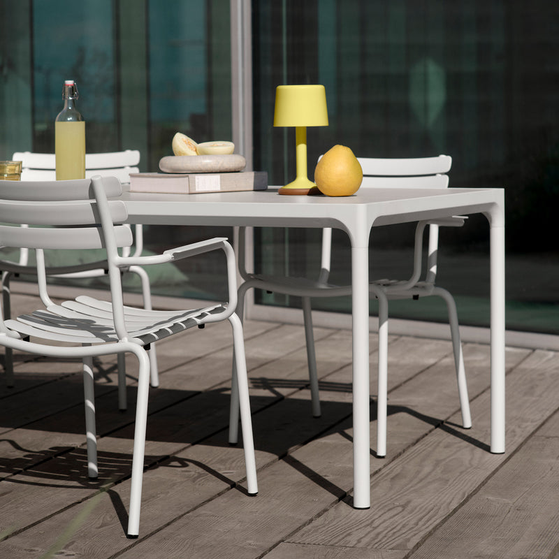 HOUE - Luu LED Solar-Akkuleuchte, beige