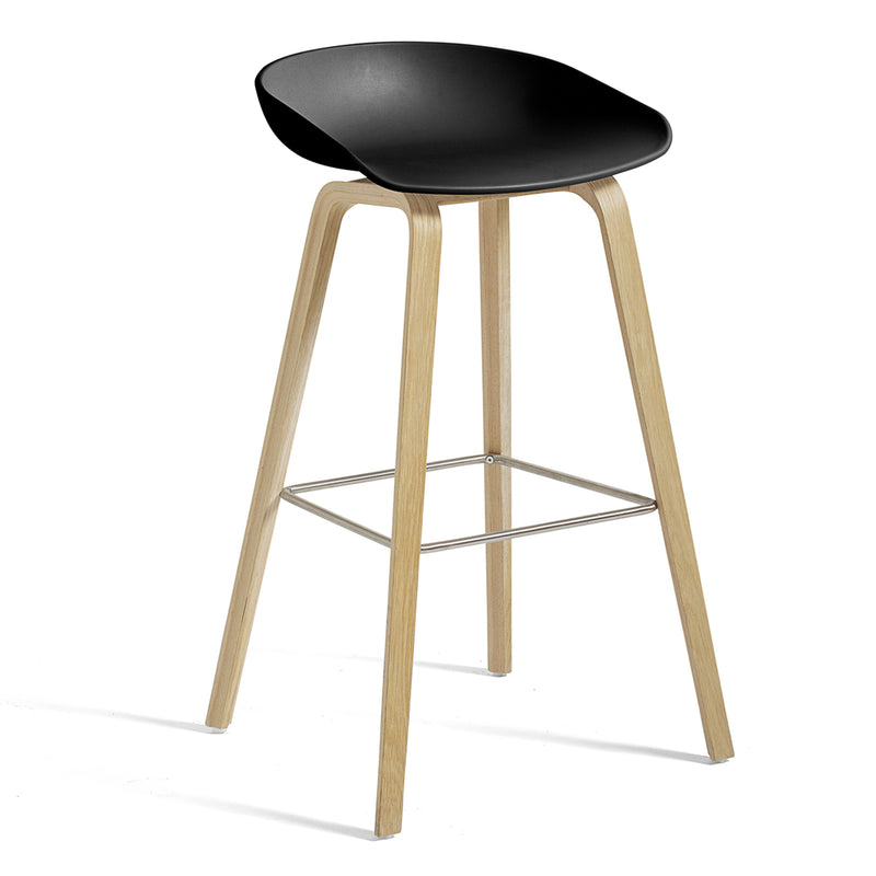 HAY - About A Stool AAS 32 | H 75 cm / black 2.0 / Eiche lackiert / Edelstahl