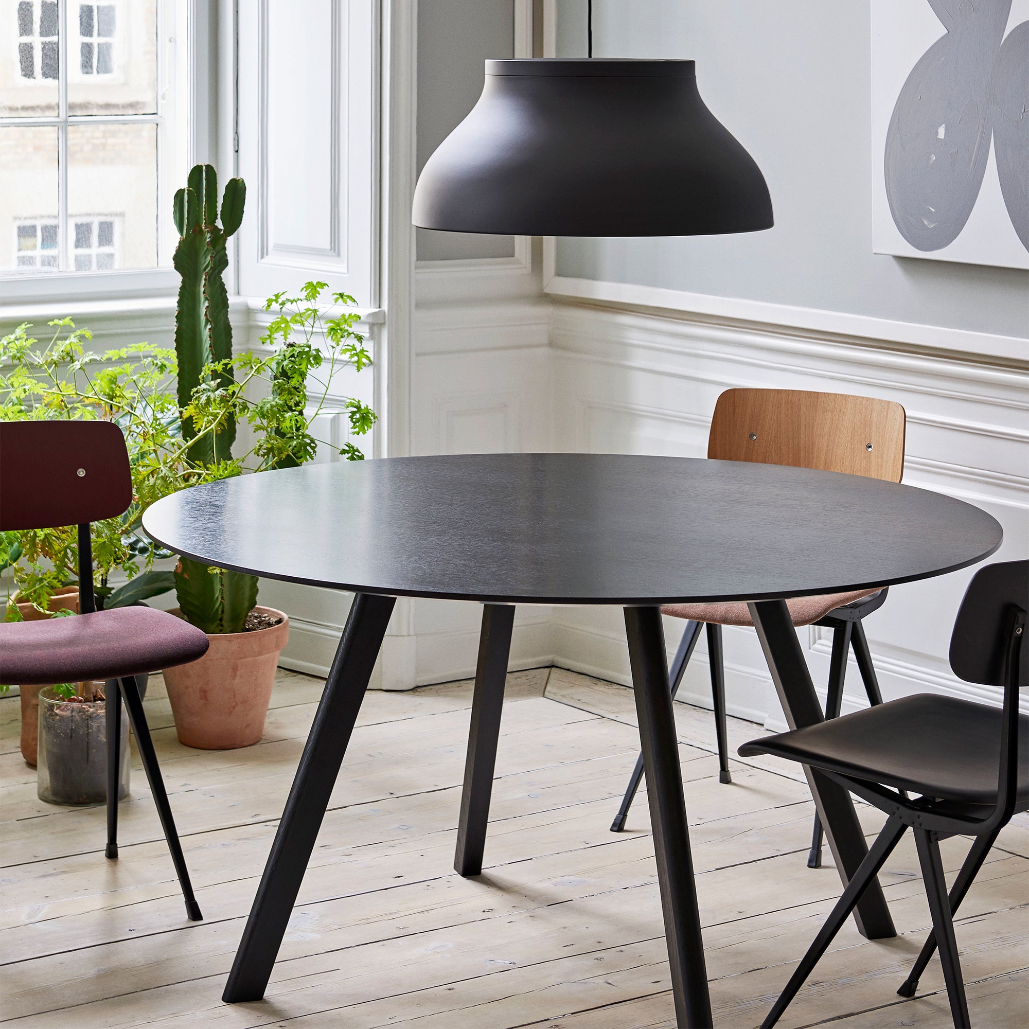 HAY - Copenhague CPH25 Esstisch (rund) | Ø 140 cm / Laminat schwarz