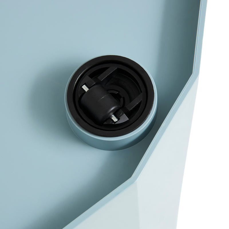 HAY - Facet Cabinet mit Füßen und Rollen
