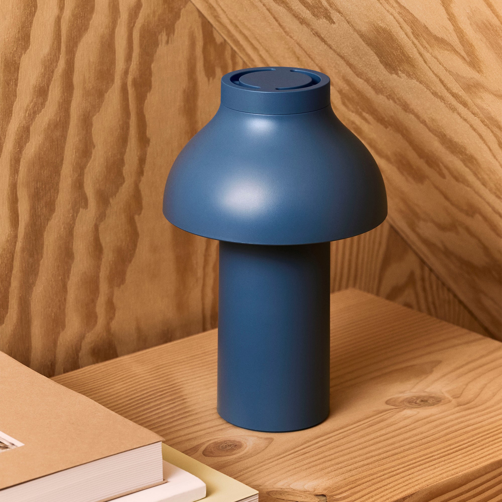 HAY - PC Portable Leuchte No 2 | azure blue