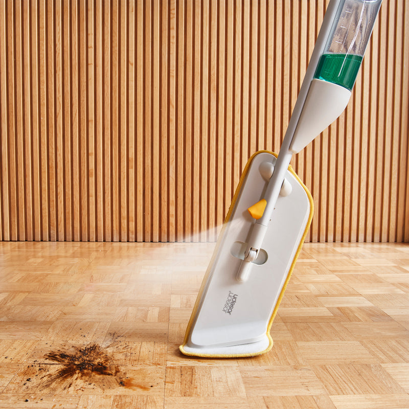 Joseph Joseph - CleanTech Sprühmop mit Scheuerschwamm