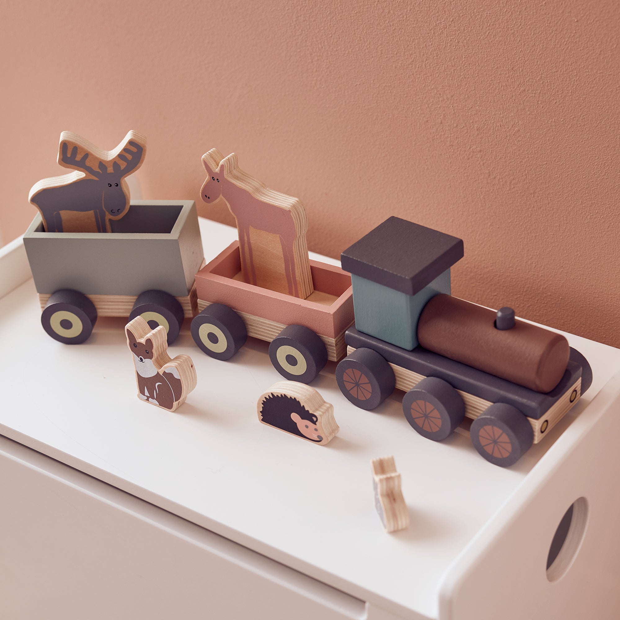 Kids Concept - Edvin Zug mit Waldtieren