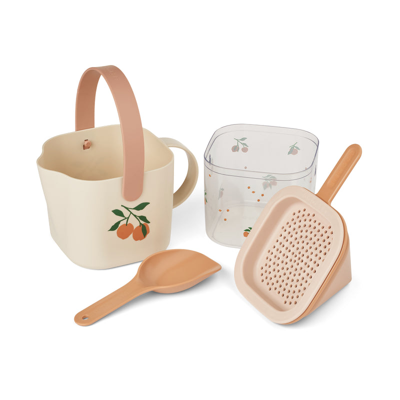 LIEWOOD - Roald Sandkasten-Set | peach/seahell