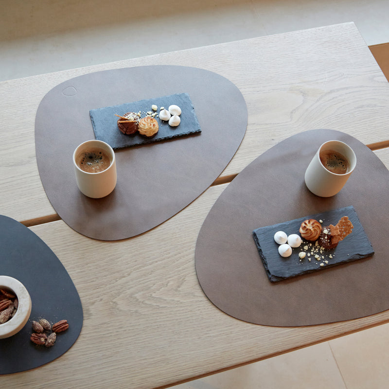Lind DNA - Tischset Curve L