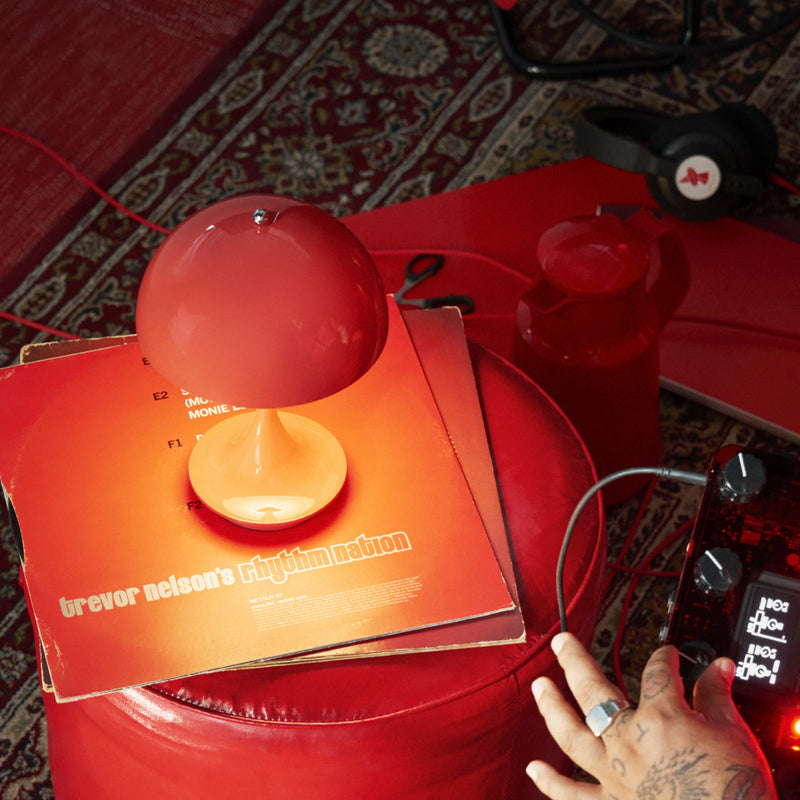 Louis Poulsen - Panthella 160 Portable Akku LED-Tischleuchte | opaque coral
