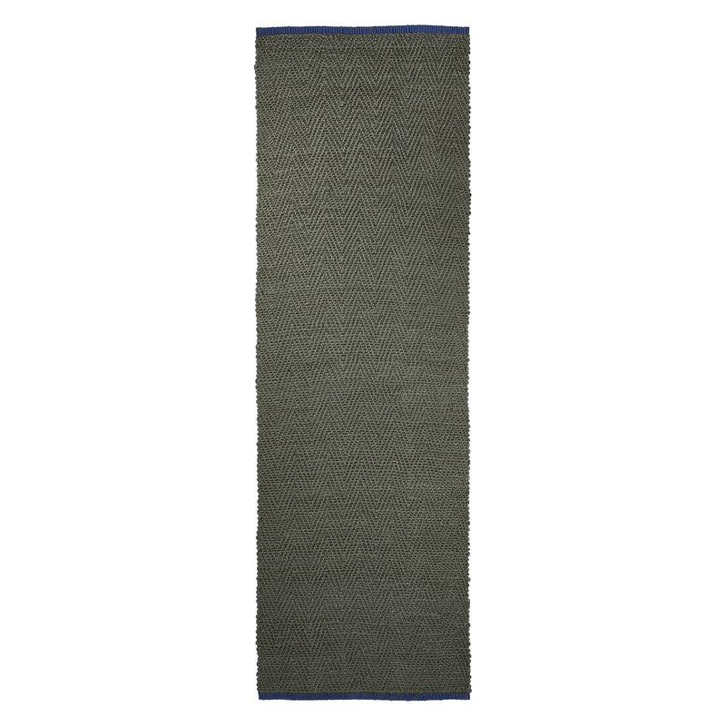 Mette Ditmer - Notes Juteteppich | 80 x 245 cm / dark olive