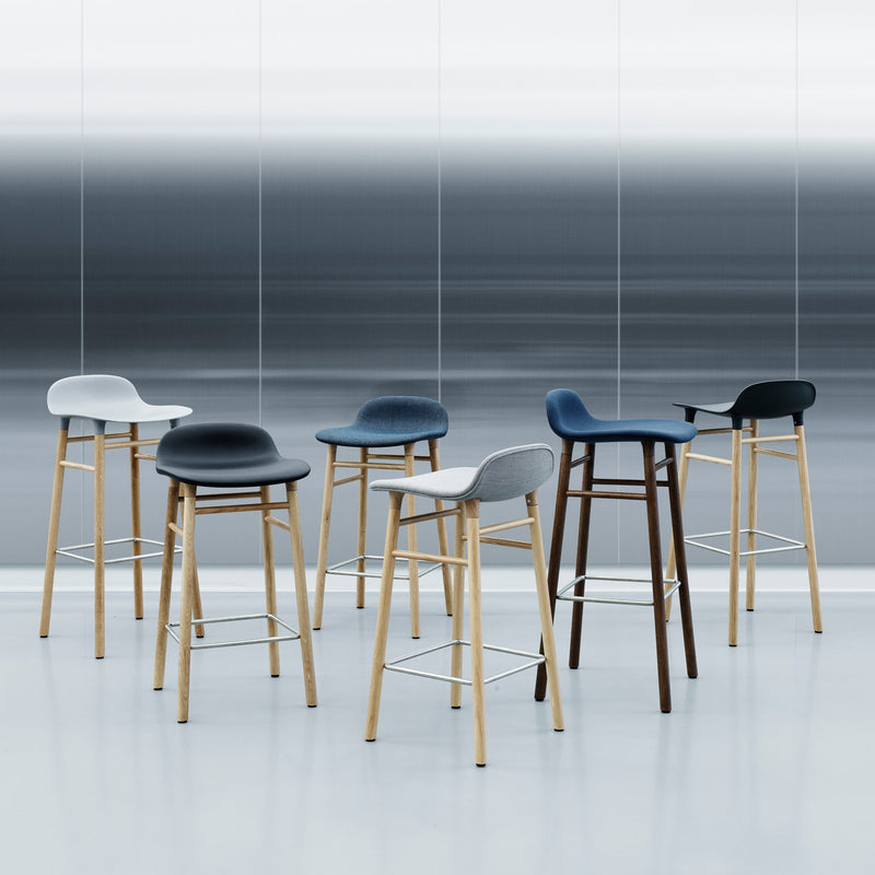 Normann Copenhagen - Form Barhocker 65 (Holz)
