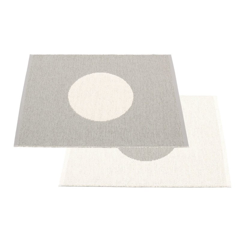Pappelina - Vera Wendeteppich (70 cm) | 70 x 90 cm / warmgrey/vanilla