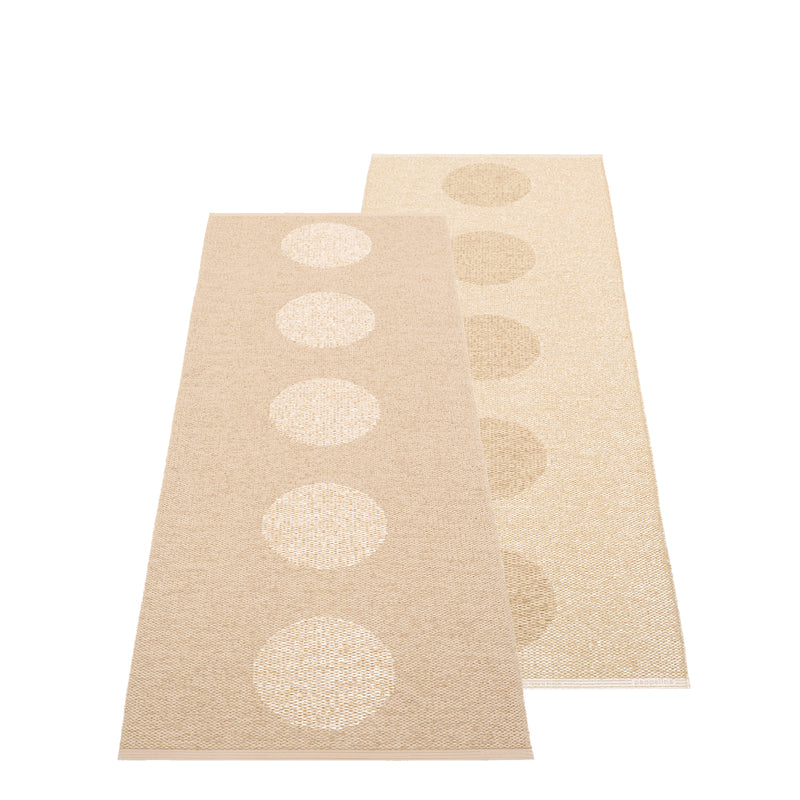 Pappelina - Vera Wendeteppich 2.0 (Bio Edition) | 70 x 200 cm / beige/beige metallic