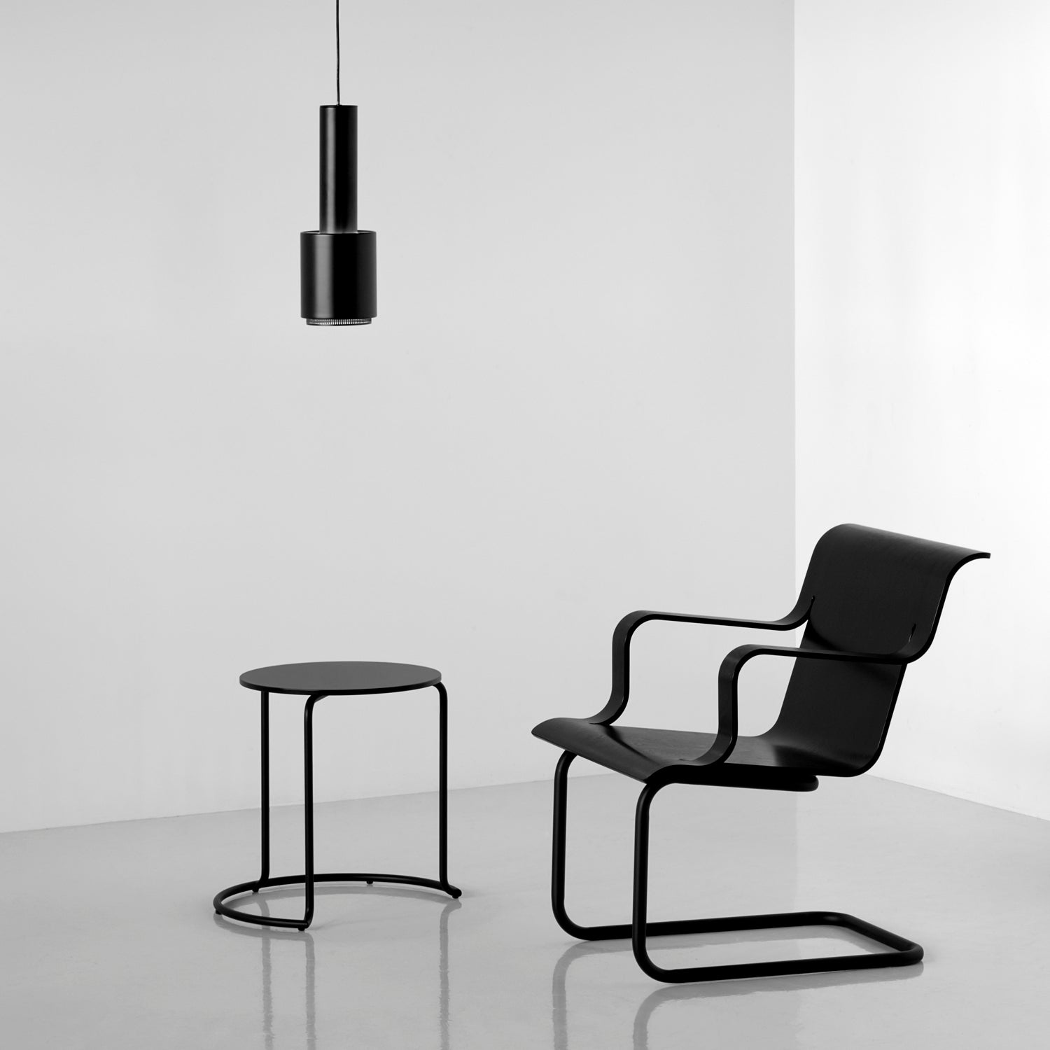 Artek - Side Table 606