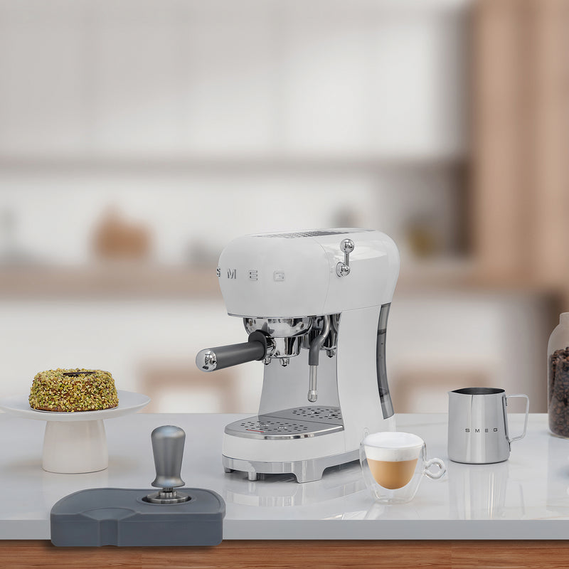 Smeg - Espresso-Kaffeemaschine mit Siebträger
