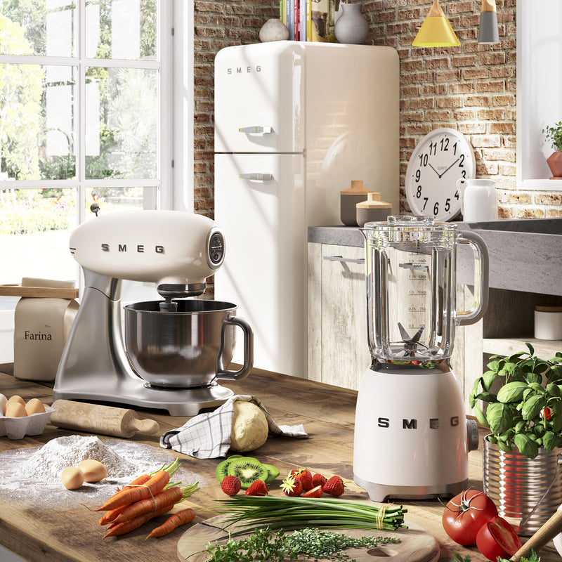 Smeg - Küchenmaschine SMF02