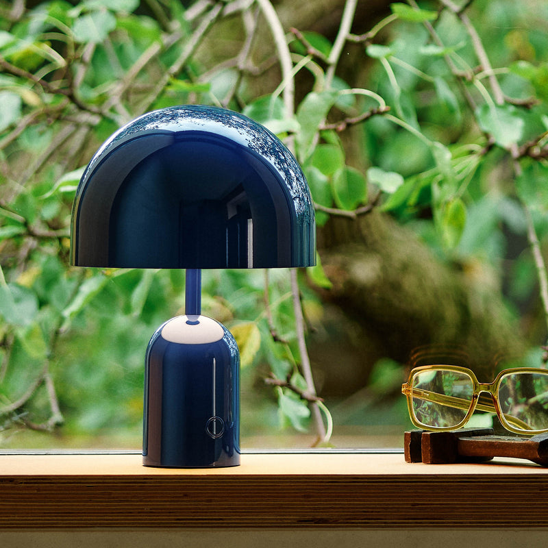Tom Dixon - Bell LED Tischleuchte mit Akku | indigo