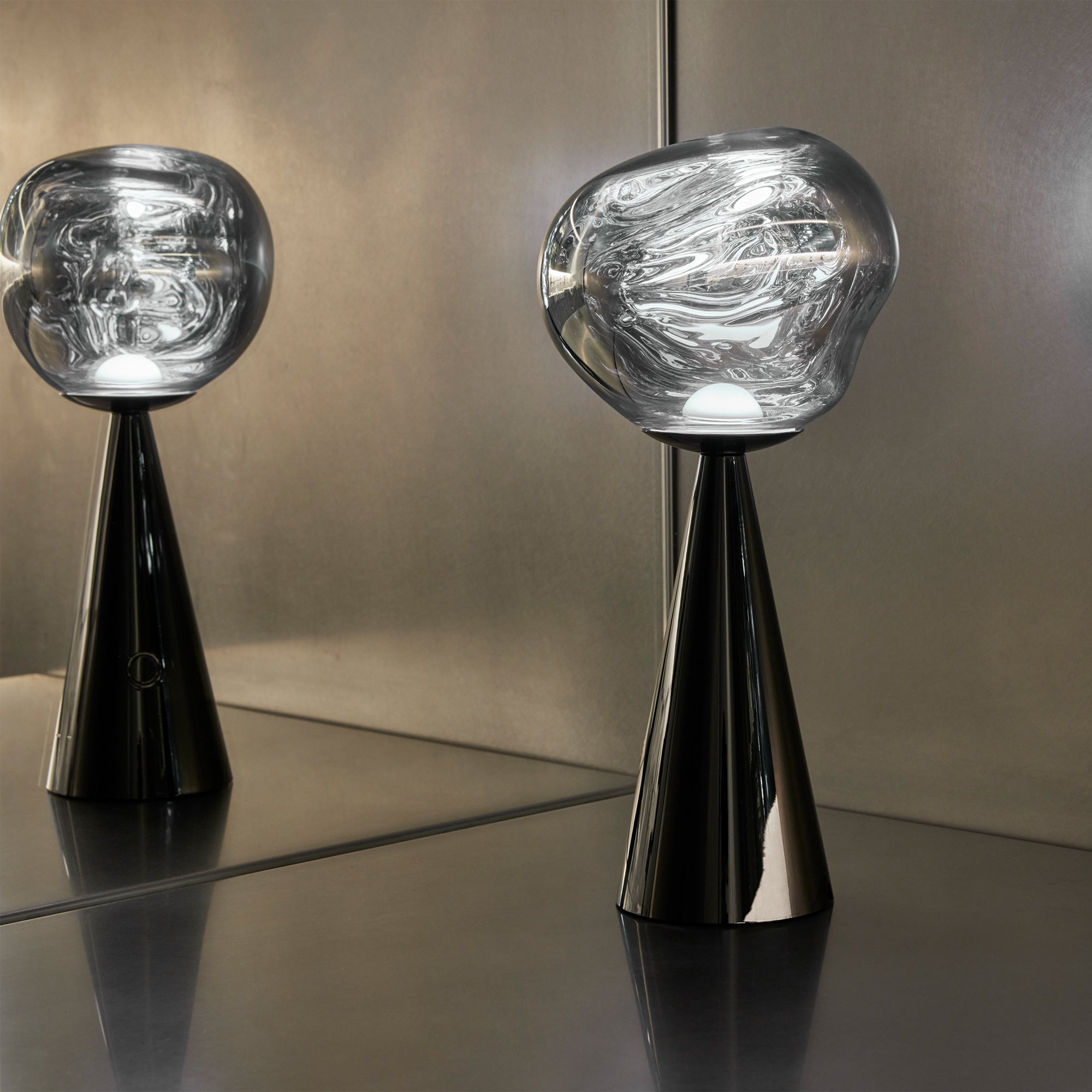 Tom Dixon - Melt LED Tischleuchte mit Akku | schwarz