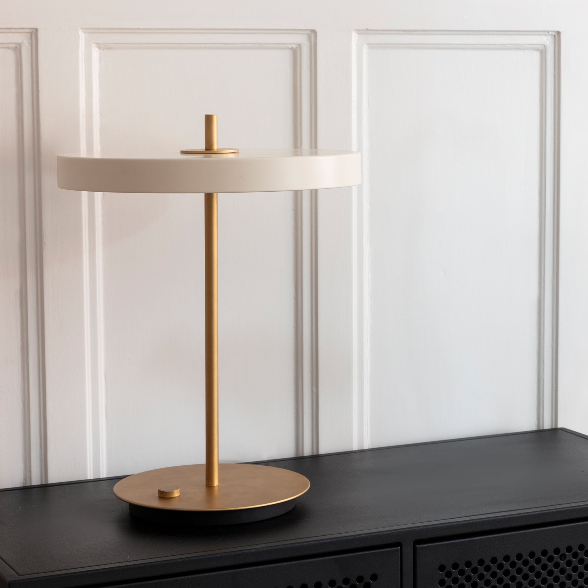 Umage - Asteria LED-Tischleuchte | pearl