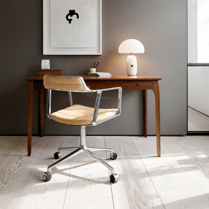 Vipp - 452 Drehstuhl | Rollen / Leder camel / Aluminium poliert