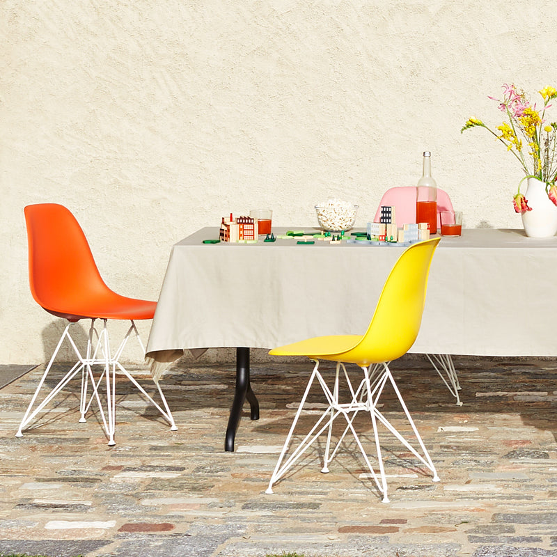 Vitra - Eames Plastic Side Chair DSR Set