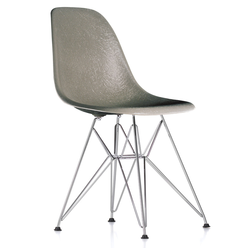 Vitra - Eames Fiberglass Side Chair DSR | Raw Umber / glanzchrom