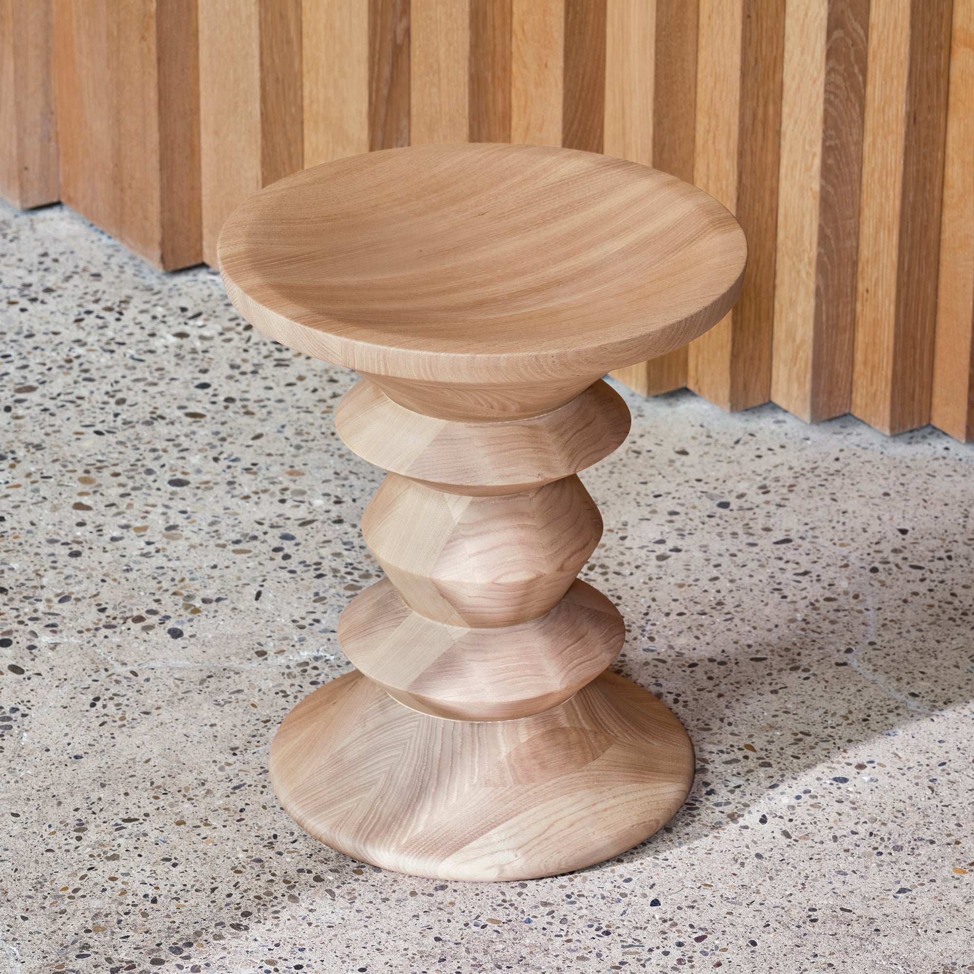 Vitra - Stool | Modell A / Kastanie natur