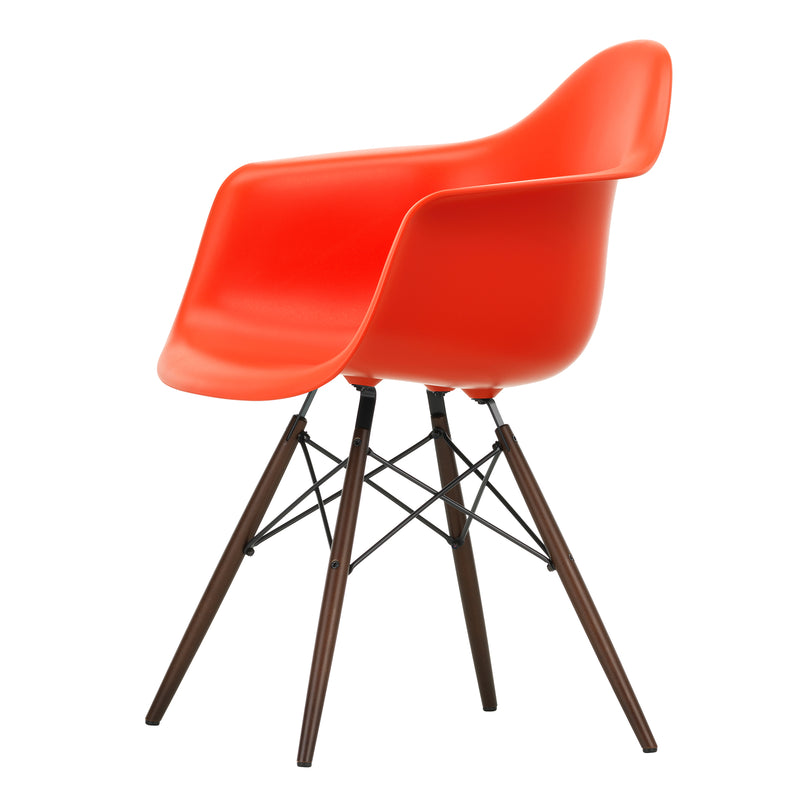 Vitra - Eames Plastic Armchair DAW RE | poppy red RE / Ahorn dunkel